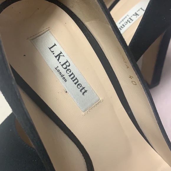 Pumps worn once - Picture 2 of 5